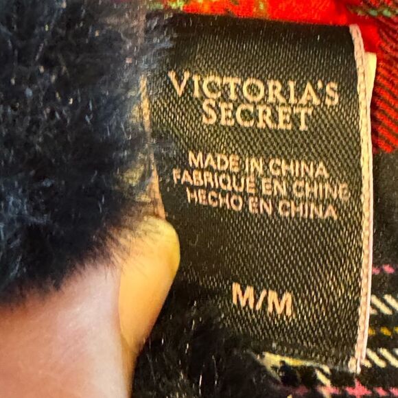 Victoria's Secret Signature Satin Slipper Plaid Red Size Medium 7-8 - Picture 6 of 6